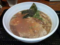 「醤油らーめん」@ラーメン我道 沖縄店の写真