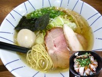 「煮干そば塩（720円）+ローストポーク丼（300円）」@二代目 むじゃきの写真