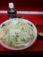 「小ラーメン野菜ニンニク生卵  690+50円」@ラーメン二郎 湘南藤沢店の写真