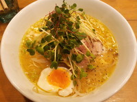 「【木･土曜日限定】フルルの鶏パイタンSOBA」@麺屋 Hulu-luの写真