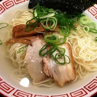 「塩そば（小盛）」@麺屋7.5Hz 新橋店の写真