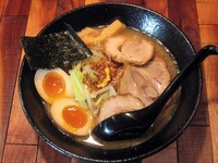 「旨味醤油中太麺JIGENJI全部入り900円」@JIGENJIの写真