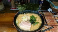 「醤油ラーメン750円」@麺屋TAKUMI 加須店の写真