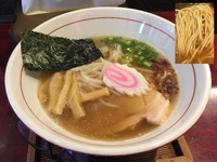 「醤油らーめん」@麺屋まるの写真