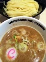 「濃厚つけ麺」@UNDERGROUND RAMEN 頑者 コクーンシティさいたま新都心店の写真