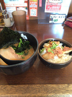 「ミニラーメン500円＆豚めし100円」@ラーメン 大山家 昭島店の写真