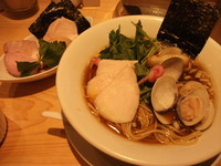 「特製鶏・煮干・蛤のトリプルSOBA」@Ginza Noodles むぎとオリーブの写真