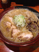 「焙煎ごま 味噌ラーメン 大盛り チャーシュー」@吉山商店 本店の写真