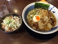 「肉玉雲吞麺+炙り塩チャーシュー丼￥800+190」@麺処直久 水道橋店の写真