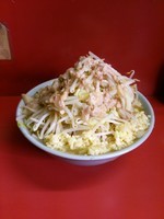 「ラーメン小(ヤサイマシマシニンニクマシマシアブラ)」@ラーメン二郎 桜台駅前店の写真