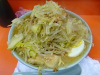 「富士丸ラーメン（850円）ヤサイニンニクアブラ」@ラーメン富士丸 神谷本店の写真