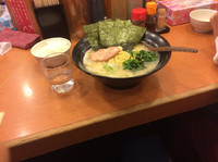 「横浜塩ラーメン 大盛+半ライス(無料)」@日の出らーめん 大船店の写真