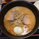 いってんばりラーメン＋半ライス（￥880＋サービス）