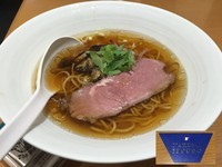 「黄金に煌めく超絶～コンソメヌードル～」@NARUMI-IPPUDOの写真