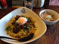 「牛煮込み まぜそば+サービスチャーシュー丼ミニ¥800」@noodle kitchen ミライゑの写真