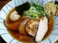 「【限定】煮干そば（醤油）手揉みver.　720円　＋豚、味玉」@二代目 むじゃきの写真