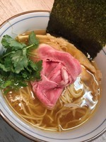 「【気まぐれ限定】じんわり優しい中華そば￥750」@中華そば 四つ葉の写真