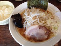 「味噌ラーメン  ￥700  小ライスサービス」@伝家 志木店の写真