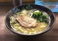 「豚骨醤油ラーメン」@横浜家系 ぱるぷん亭の写真