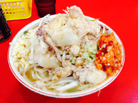 「小ラーメン¥700（野菜少なめ、ニンニク、アブラ、タマチ）」@ラーメン二郎 札幌店の写真