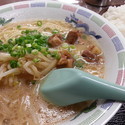 博多とんこつラーメン５００円＋小ライス無料