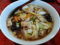 「八宝ラーメン（並盛)880円」@中国本場的料理 華龍飯店 高崎モントレー店の写真