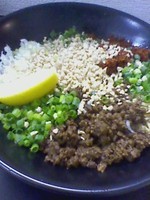 「新担担麺(一口ライス付)　800円」@自家製麺SHINの写真