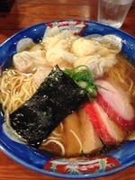 「特製ワンタン麺 黒だし」@八雲の写真