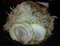 「ジャンク盛り780円/野菜増し・背脂増し・魚粉増し・ニンニク」@ら~麺 たまやの写真