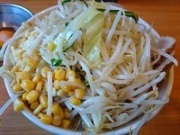 「プチ二郎￥680＋きざみタマネギ＆たまご￥100＝￥780」@ラーメン二郎 八王子野猿街道店2の写真