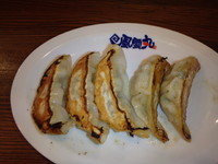 「餃子(クーポン)」@濃厚豚骨魚介つけ麺 風雲丸 祇園西原店の写真