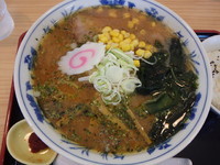 「みそらーめん(700円)、半ライス(50円)」@中華そば金ちゃん 寒河江店の写真