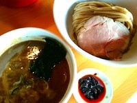 「香味辛つけめん　830円　＋チャーシュー」@麺処 門つるの写真