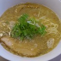 鶏らーめん　醤油　７５０円