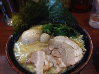 「MAXラーメン【880円】」@綱島商店の写真