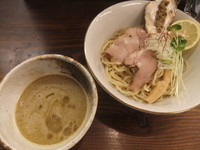 「濃厚牡蠣つけ麺（750円）」@貝だしラーメン 貝ガラ屋の写真