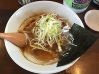 「アゴだしらぁめん(700円)+ギョーザ(300円)」@らあめん一路の写真