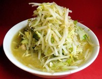 「小　豚入り　800円」@ラーメン二郎 ひばりヶ丘駅前店の写真