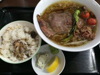 「褐毛和牛煮干麺　テールしめじ飯　￥1100」@ラーメン愉悦処 似星の写真