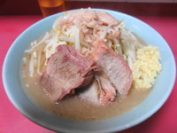 「小 ヤサイ＋カラメ＋ニンニク」@ラーメン二郎 歌舞伎町店の写真