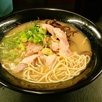 「白　（鶏白湯ラーメン）」@ラーメン大至の写真