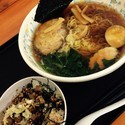 醤油ラーメン¥190＋チャーシュー丼¥150