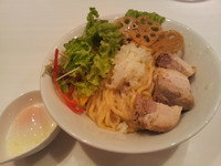 「牛油そば(温玉付き)」@麺や 彩～iro～の写真