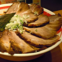 「チャーシュー麺（大盛）800円＋チャーシュー2枚110円」@悠河らーめんの写真
