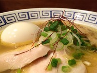 「特製しお（太麺）」@ねいろ屋の写真