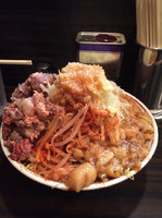 「豚そば肉入り(全増しニンニク脂増し増し)¥880」@大盛軒の写真