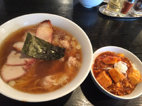 「チャーシューワンタンメン1100円、麻婆丼200円」@支那ソバ 小むろの写真