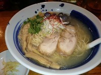 「【限定】しじみそば750円＋焼餃子300円他いろいろ」@麺屋 鶏口の写真