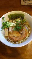 「醤油らーめん　ワンタン　９８０円」@麺処 かじゅんの写真