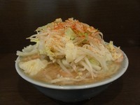 「小ブタ830円野菜マシマシ　ﾆﾝﾆｸ　カラメ　唐辛子」@ラーメン二郎 JR西口蒲田店の写真